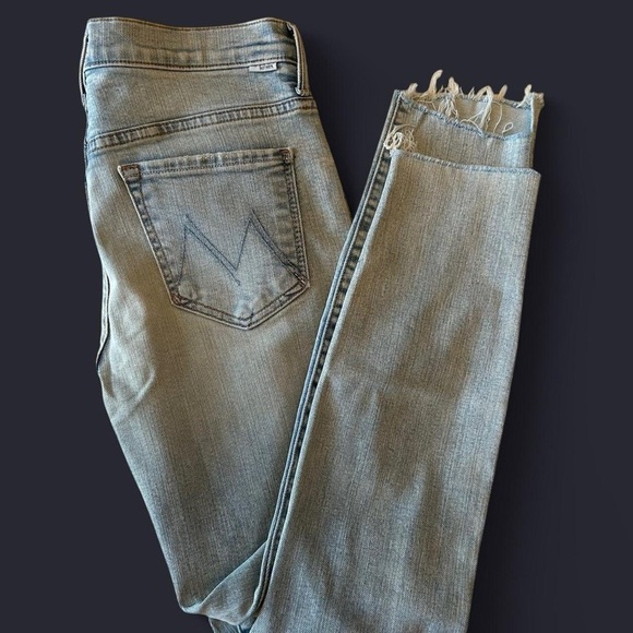MOTHER The Stunner Zip Ankle Step Fray Jeans | Size 27 | Distressed Blue Denim - Picture 7 of 14